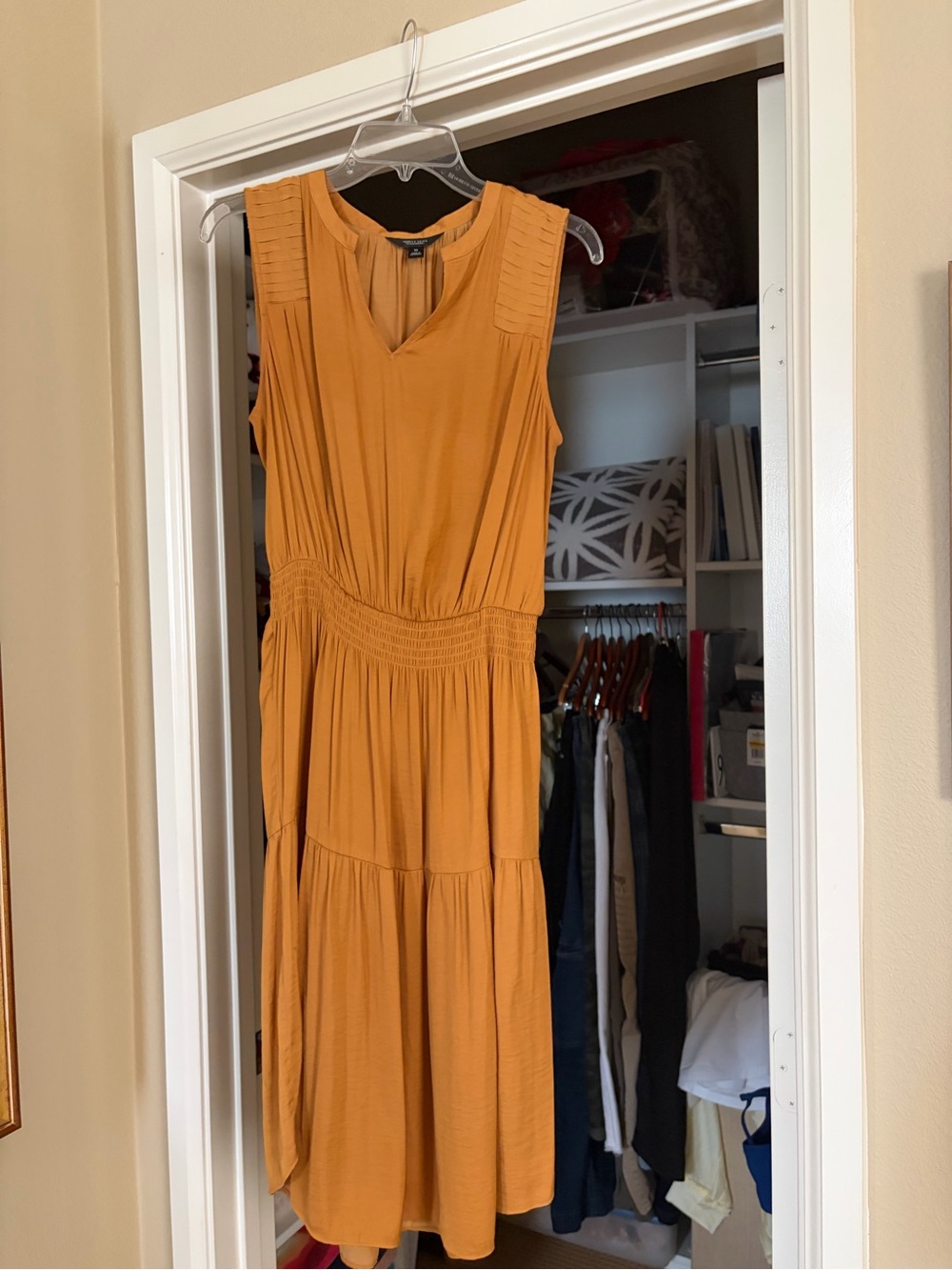 Simply Vera Vera Wang Sleeveless Midi Dress in Mustard